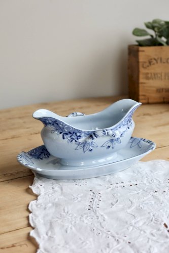 Saucière faïence anciennes Sarreguemines U&C modèle Mimosa bleu