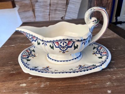Gien gravy boat model Rouen Saint Maclou 1938