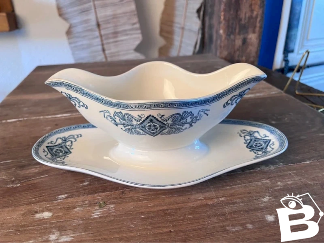 Saucière Longwy modèle Mansard