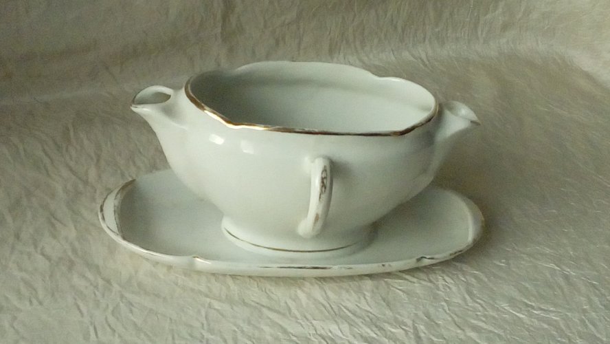 SAUCIERE MAIGRE ET GRAS EN PORCELAINE G.B&P.D MEHUN*