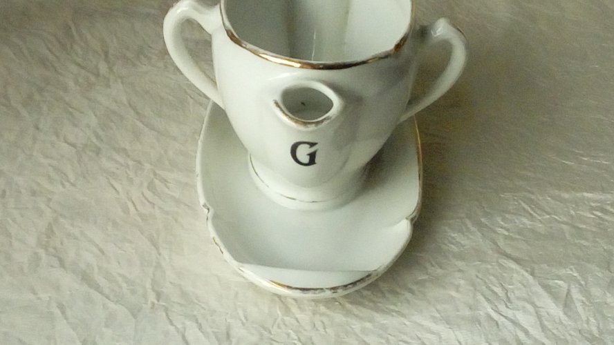 SAUCIERE MAIGRE ET GRAS EN PORCELAINE G.B&P.D MEHUN*
