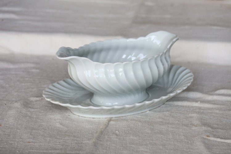 Saucière ovale vintage porcelaine blanche torsadée Limoges Haviland