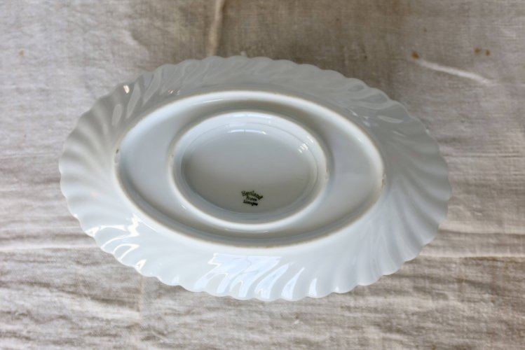 Saucière ovale vintage porcelaine blanche torsadée Limoges Haviland