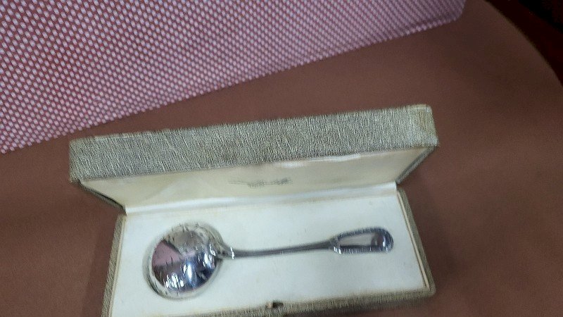 SAUPOUDREUSE CUILLERE A SUCRE EN ARGENT MASSIF POINCON MINERVE DE 60,31 GRAMMES