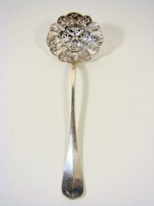 Silver Metal Shaker Decor Uniplat Monogram L - 20.5 cm, Excellent Condition