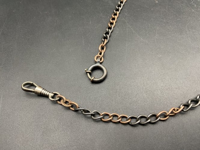 Sautoirs Chaine de Montre CHATELAINE en Argent niellé  XIXème .