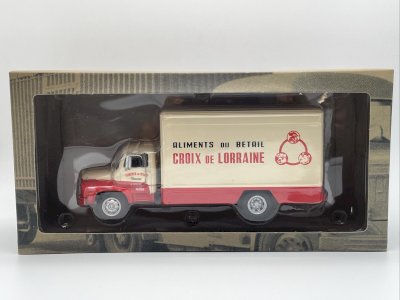  Unic Saverne Cross Of Lorraine 1/43 IXO Altaya