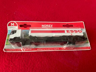  Renault Prenium Esso 1/64 Norev