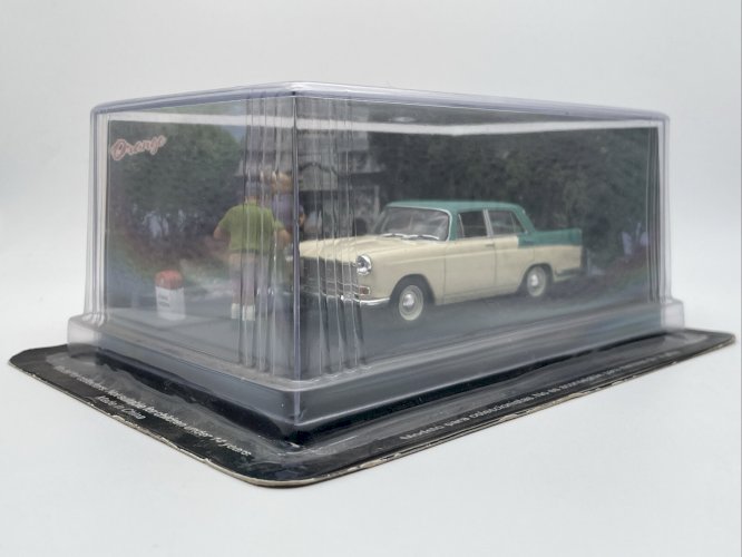  L'Austin Cambridge Les Touristes Anglais 1/43 Altaya