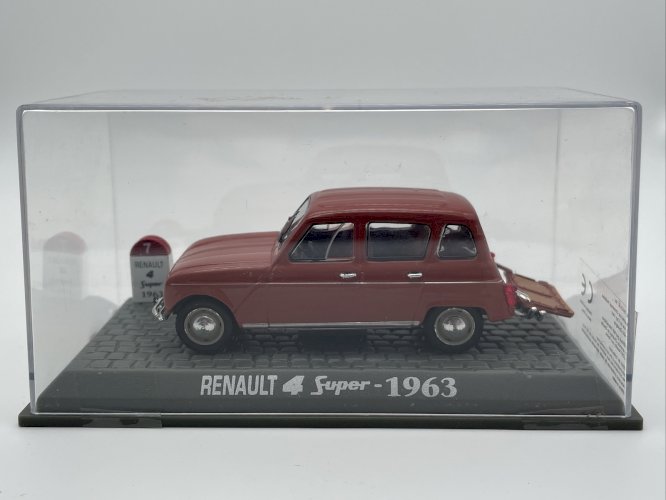  Renault 4 Super (1963) 1/43 Universal Hobbies