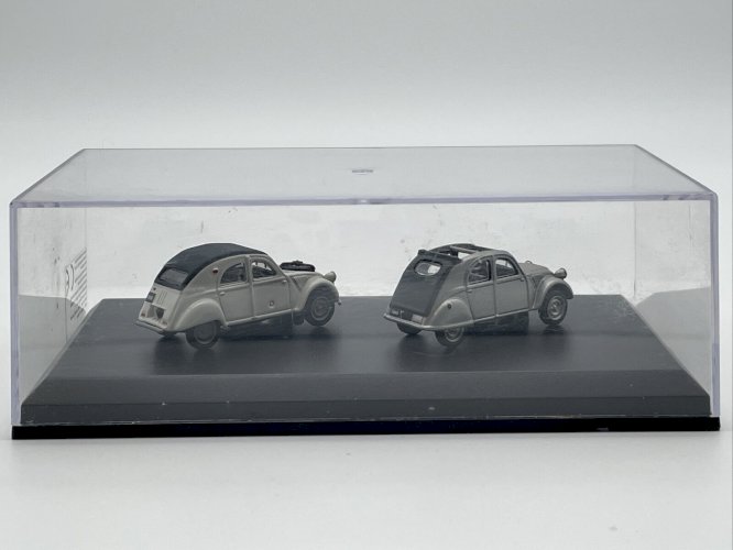  Coffret Citroën 2CV (1949) et Citroën 2CV Sahara (1958) HO
