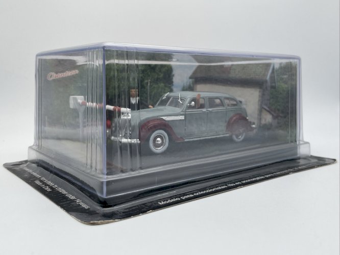  La Chrysler Airflow Le Passage A Niveau 1/43 Altaya