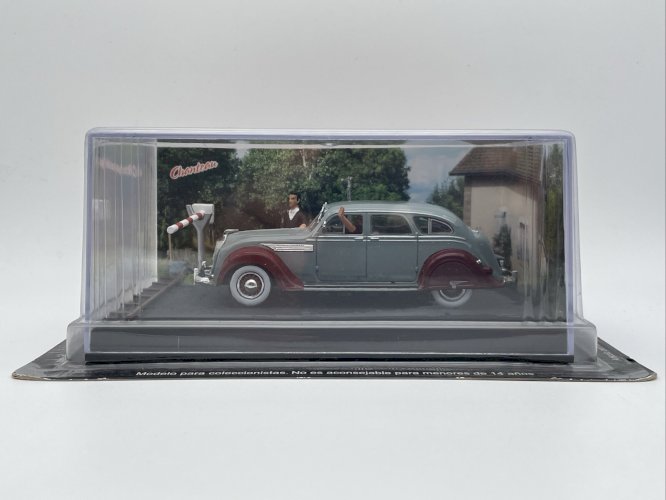  La Chrysler Airflow Le Passage A Niveau 1/43 Altaya