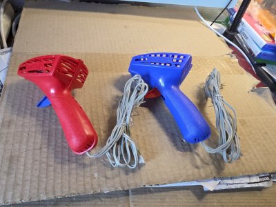 SCALEXTRIC LOT DE 2 manettes ..