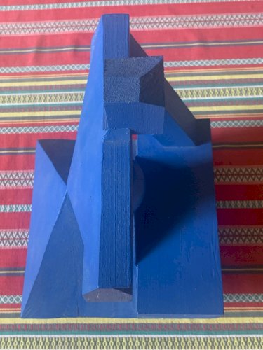 Sculpture abstraite construction dans la sphére d'après Georges Vantongerloo