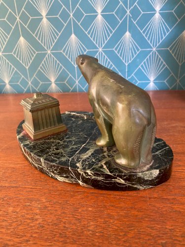 Sculpture animalière art déco, ours en régule, encrier et socle en marbre portor