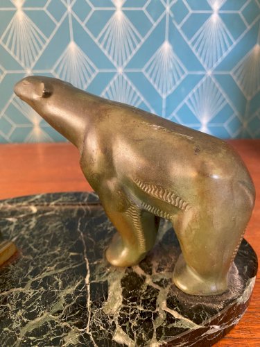 Sculpture animalière art déco, ours en régule, encrier et socle en marbre portor