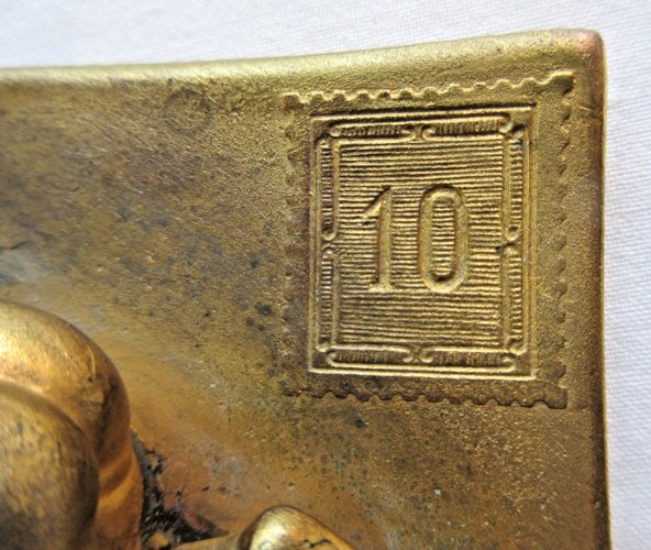 Sculpture bronze doré XIXème, Angelot écrivant une lettre d'amour