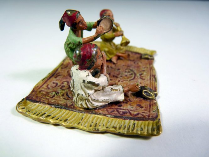 Sculpture bronze peint Vienne XIX° LE MUSICIENS ORIENTAUX par Bergmann poinçon