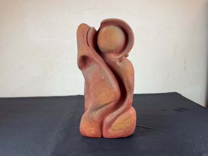 sculpture cubiste brutaliste signée M . BARRAU