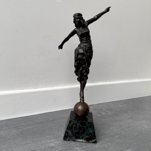 Sculpture danseuse Art Déco 1930 patine chocolatée socle marbre noir M3974