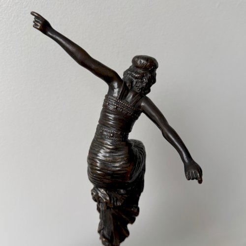 Sculpture danseuse Art Déco 1930 patine chocolatée socle marbre noir M3974