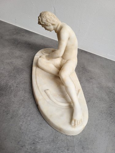 SCULPTURE EN ALBATRE LE GAULOIS MOURANT