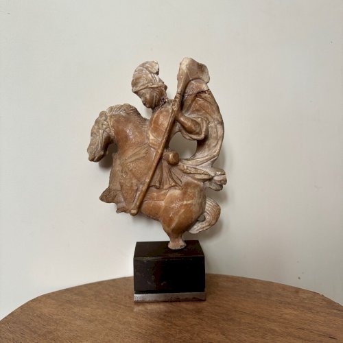 Sculpture en albâtre Saint Georges terrassant le dragon XVIIe M3493