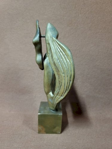 SCULPTURE EN BRONZE SIGNE DE GARBELL CAMILLE FEMME DRAPEE