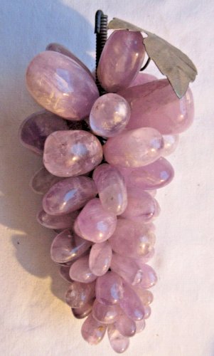 Sculpture en verre Art Déco, grappe de raisin aux grains mauve, violine, violet