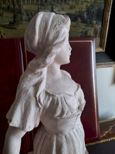 Sculpture Joueuse de mandoline d'après 'Mignon' de Joseph Le Guluche hauteur 57,5 cm