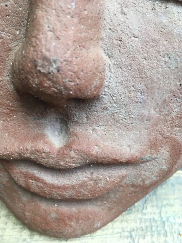Sculpture Masque Ciment Peint Genre Terre Cuit A Identifier Année 1980