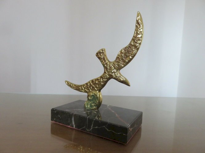 SCULPTURE MODERNISTE EN LAITON SUR SOCLE EN MARBRE ANNEES 70 VINTAGE 