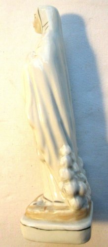 Sculpture religieuse Art Déco, porcelaine blanche: La Vierge Marie