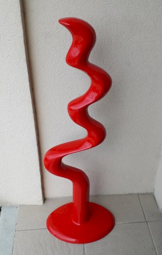 Sculpture rouge Döman