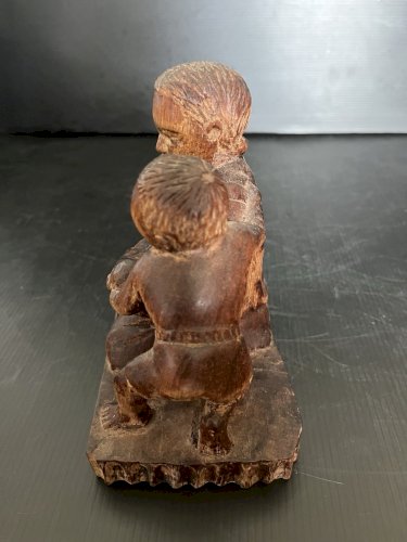 Sculpture statuette Femme donnant le sein  bois Sculpté artisanat décoration