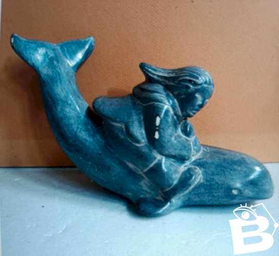 sculpture style inuit de fabrication canadienne en etat correct