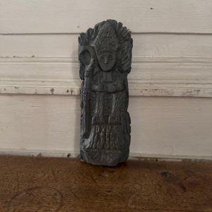 Sculpture sur ardoise de Saint Lézin évêque d'Angers M3634