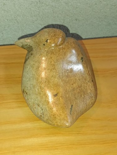 sculpture sur pierre  en forme doiseau signé C Le minor en bon etat