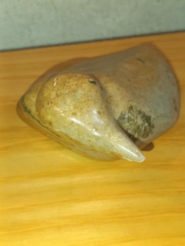 sculpture sur pierre  en forme doiseau signé C Le minor en bon etat