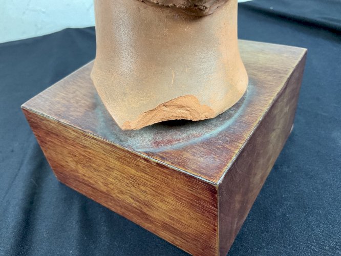 sculpture terre cuite tête de femme art nouveau style mascotte signer