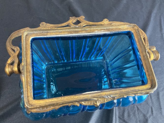 Seau à biscuits pot rectangle art nouveau verre bleu .