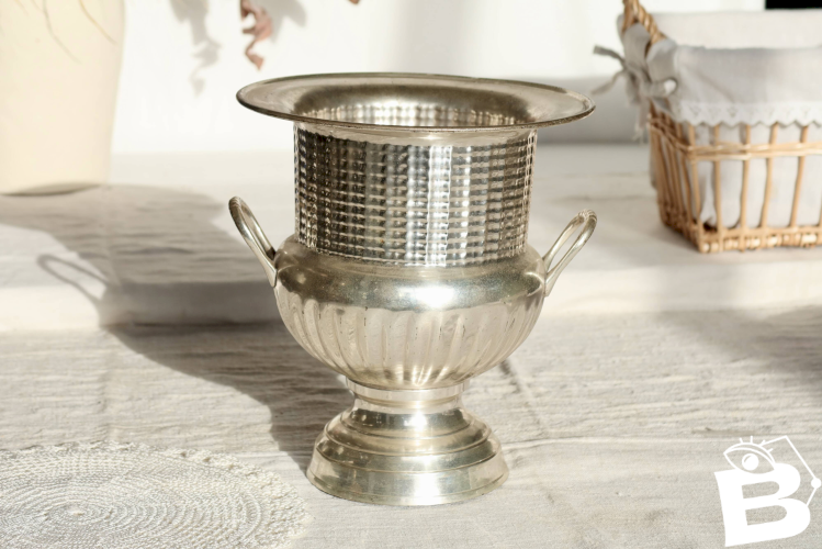 Seau à champagne ancien en métal argenté à poignées