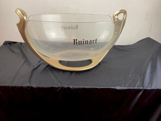 SEAU A CHAMPAGNE bassine RUINART  .