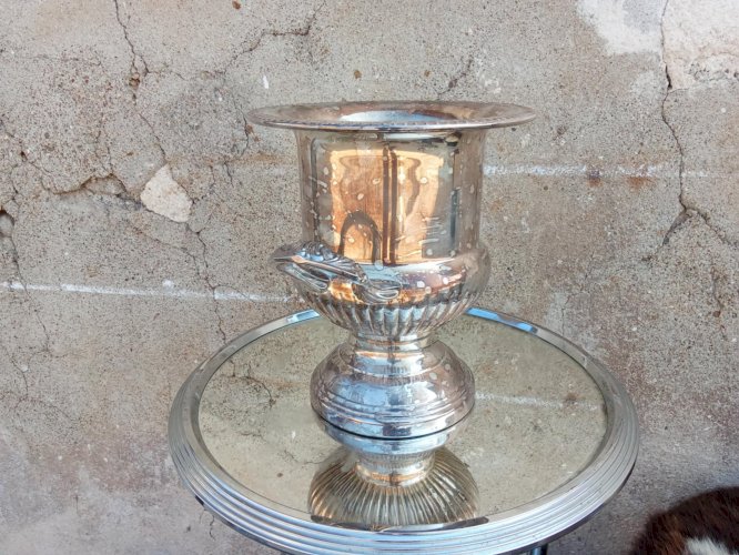 Seau à champagne en métal argenté ancien