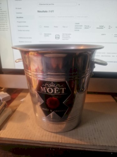 SEAU A CHAMPAGNE MOET & CHANDON- TBE