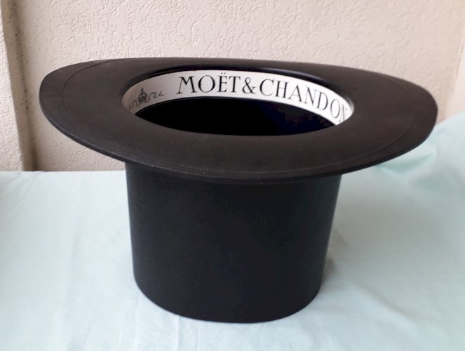 Seau à champagne Moët et Chandon chapeau