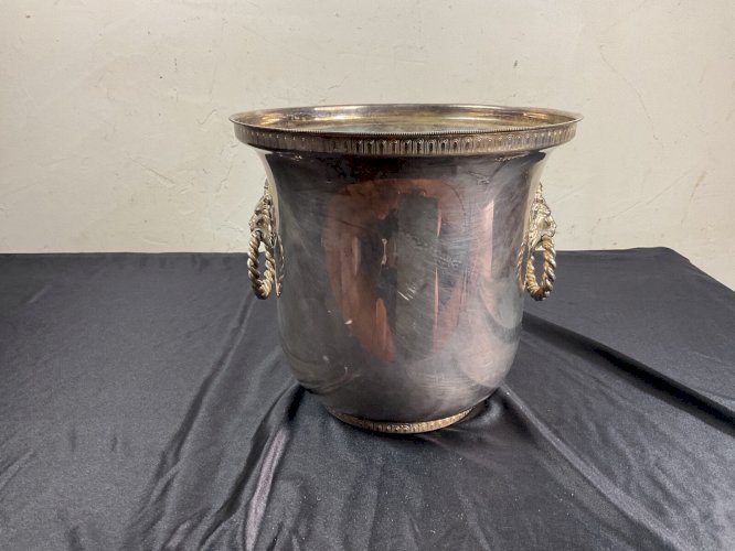 SEAU A CHAMPAGNE TETE DE LION EN METAL ARGENTE SERVICE DE TABLE