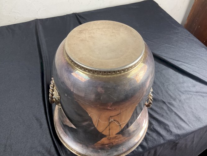 SEAU A CHAMPAGNE TETE DE LION EN METAL ARGENTE SERVICE DE TABLE