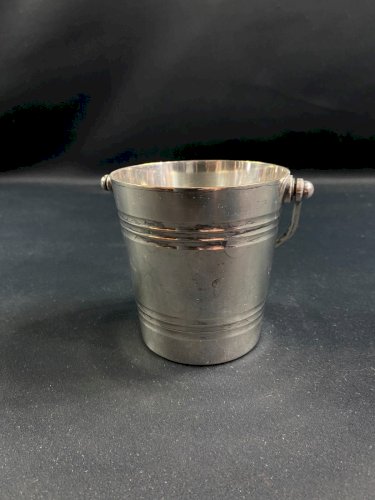 Seau à glaçons en métal argenté